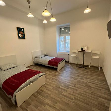 Goldensun Apartment Budapesta Exterior foto